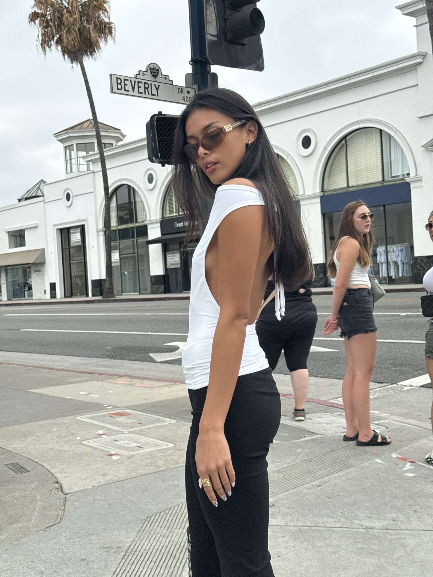 Scoop neck white top